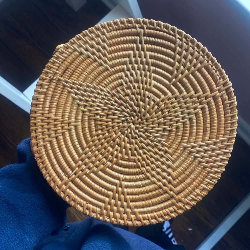 Wooden basket bag